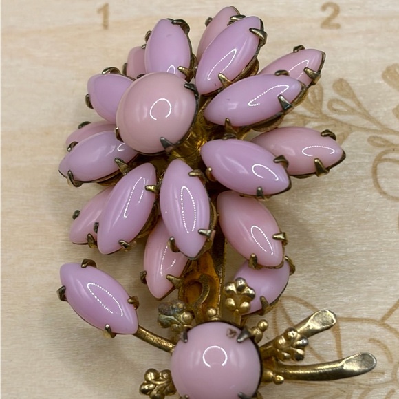 VINTAGE FLOWER BROOCH GLASS STONES - Picture 5 of 5